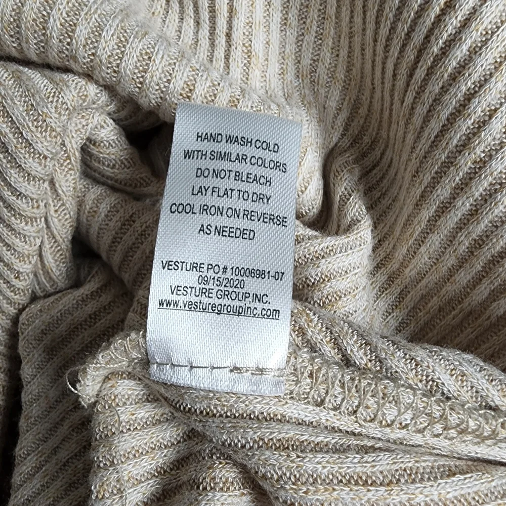 NWOT Status by Chenault Cowl Neck Oversized Tunic - Picture 9 of 13
